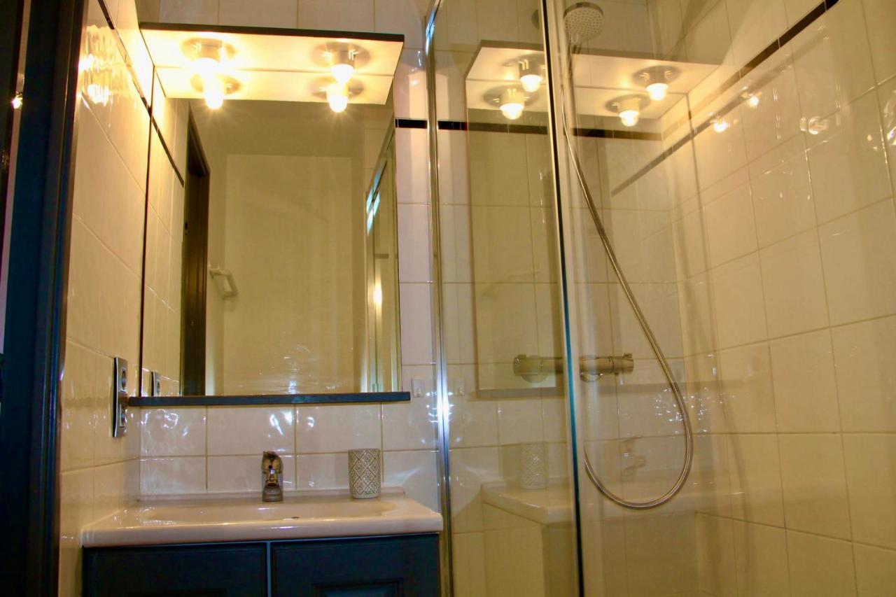 Modern Proche Centre Apartamento *
